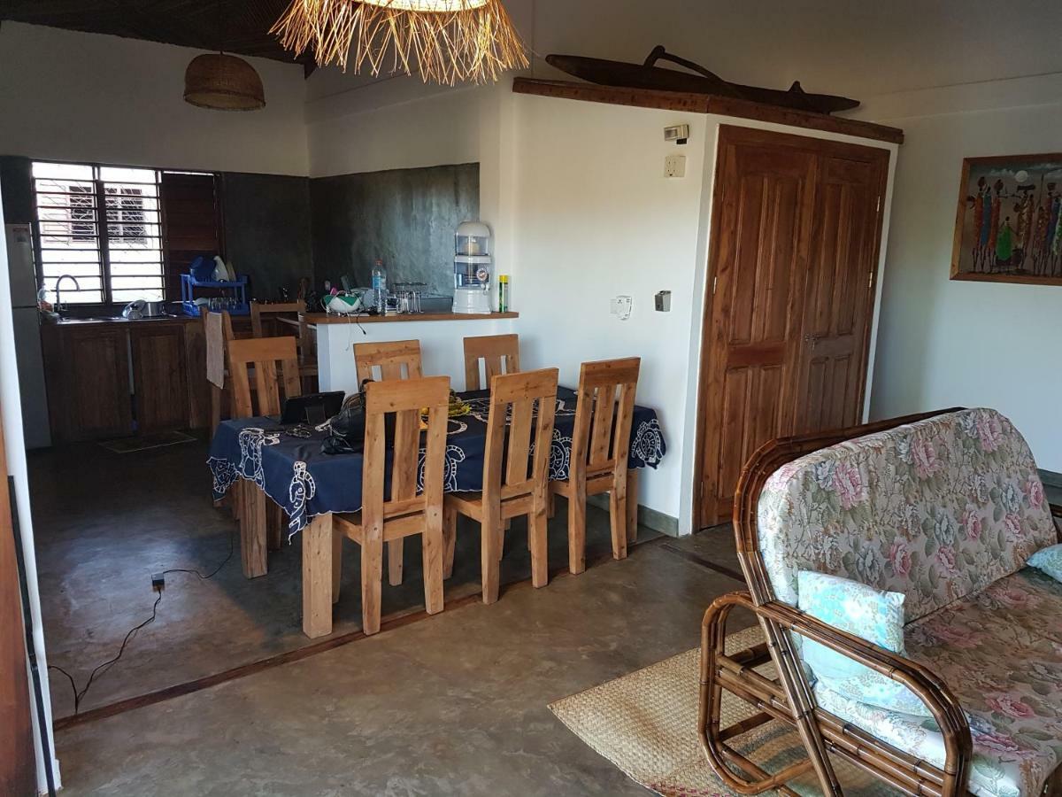 Villa Les HIBISCUS à Ambondrona  Extérieur photo