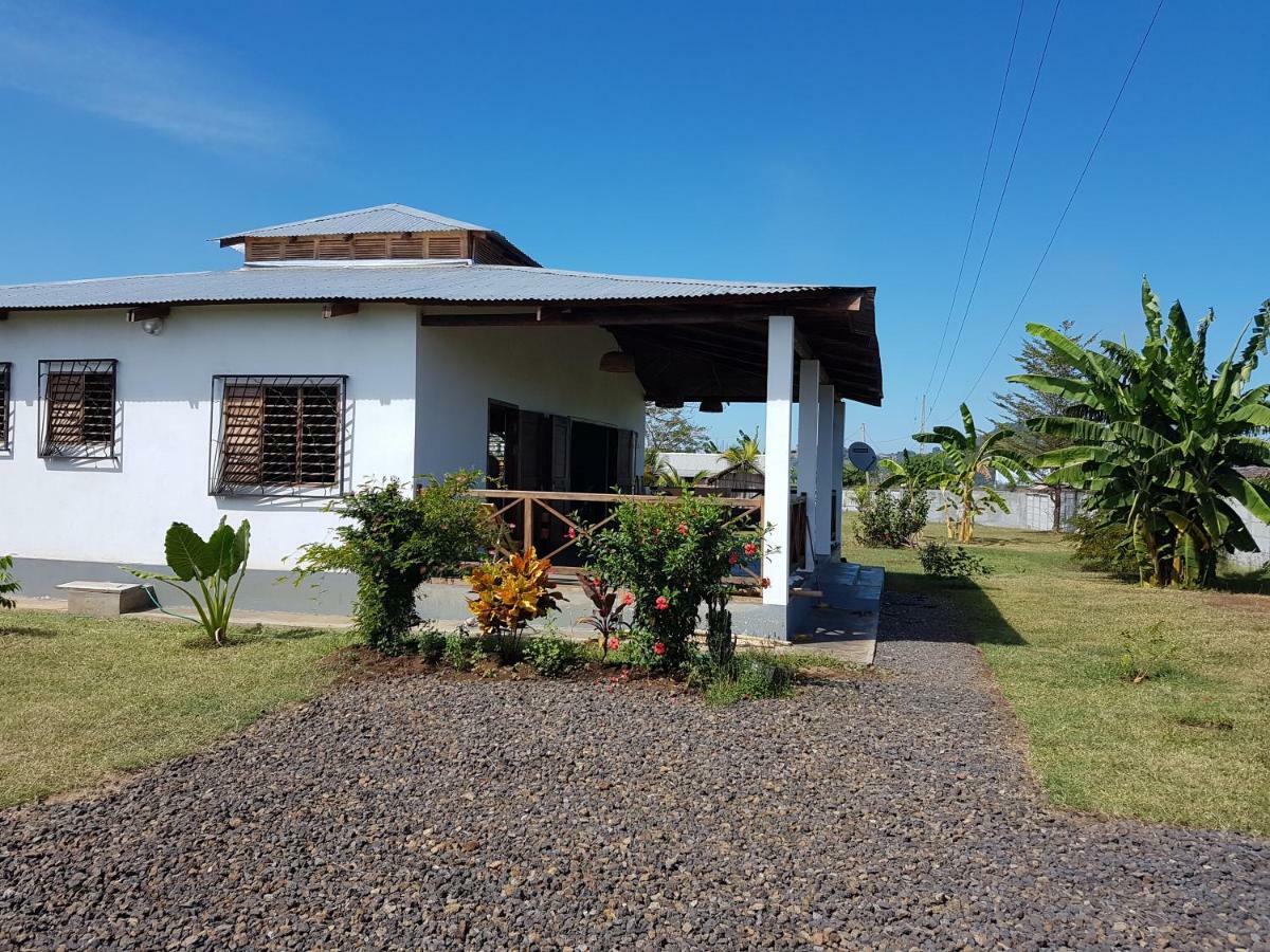Villa Les HIBISCUS à Ambondrona  Extérieur photo